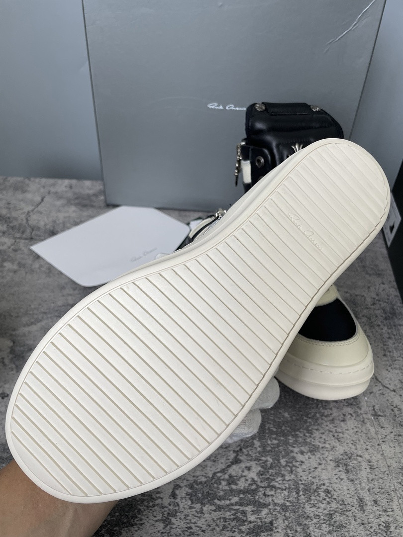 RO Sneakers