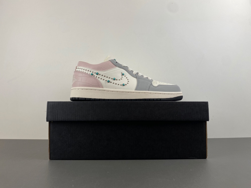 Air Jordan 1 Low IH7319-001