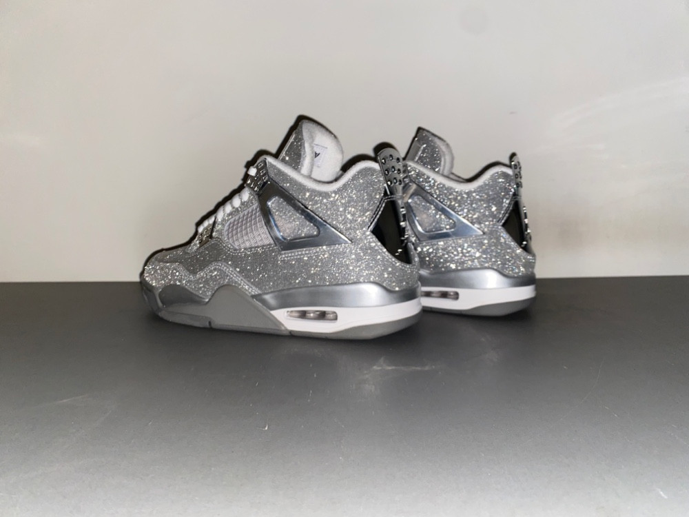 Air Jordan 4 Retro FQ8138-092