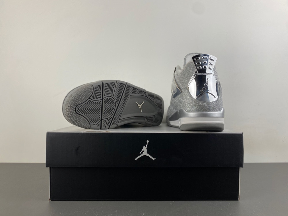 Air Jordan 4 Retro FQ8138-092