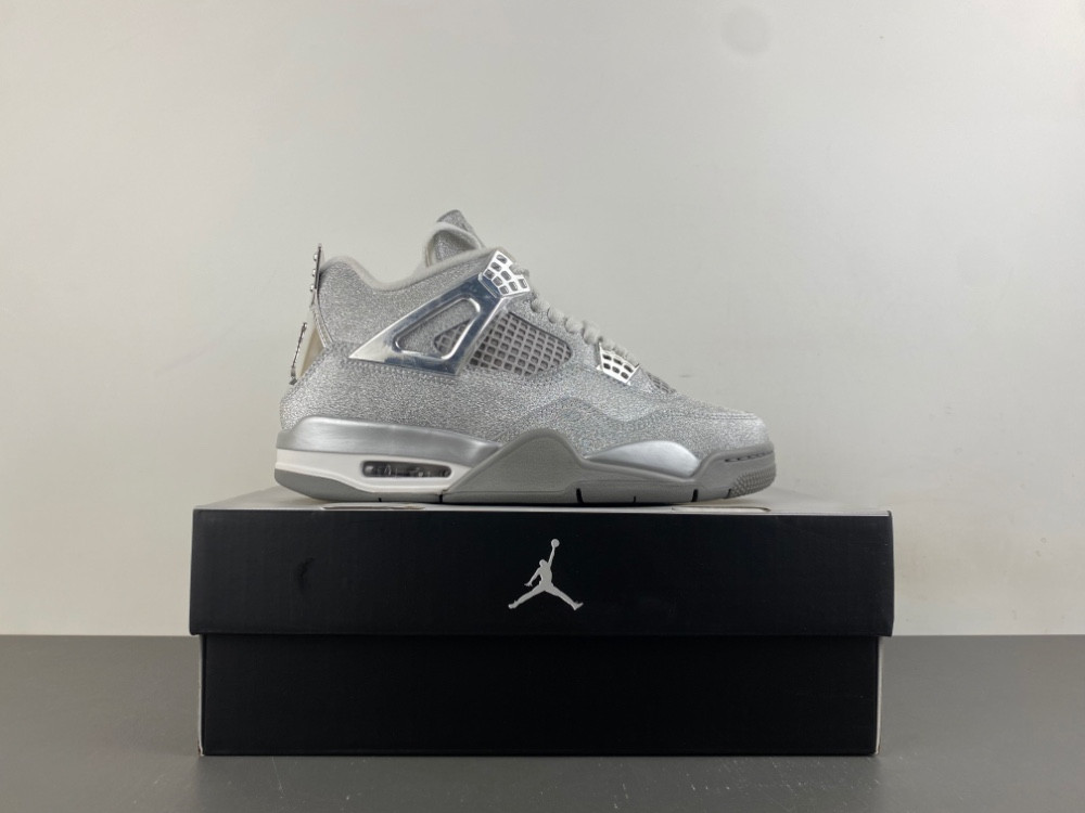 Air Jordan 4 Retro FQ8138-092