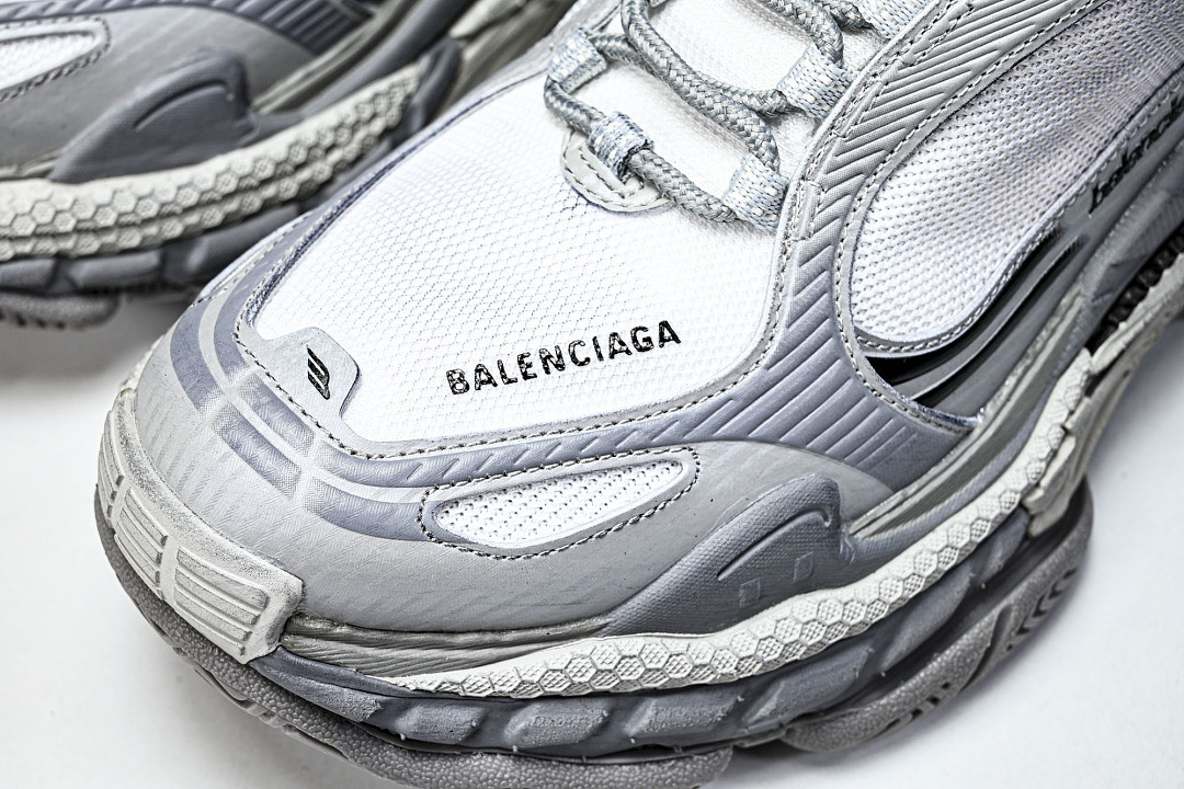 Ba1en*iaga Triple S 2 WTR2G-1800