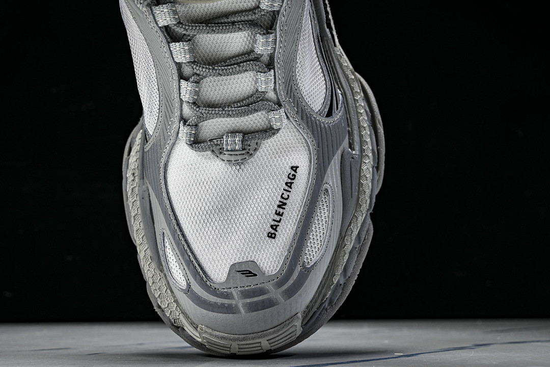 Ba1en*iaga Triple S 2 WTR2G-1800