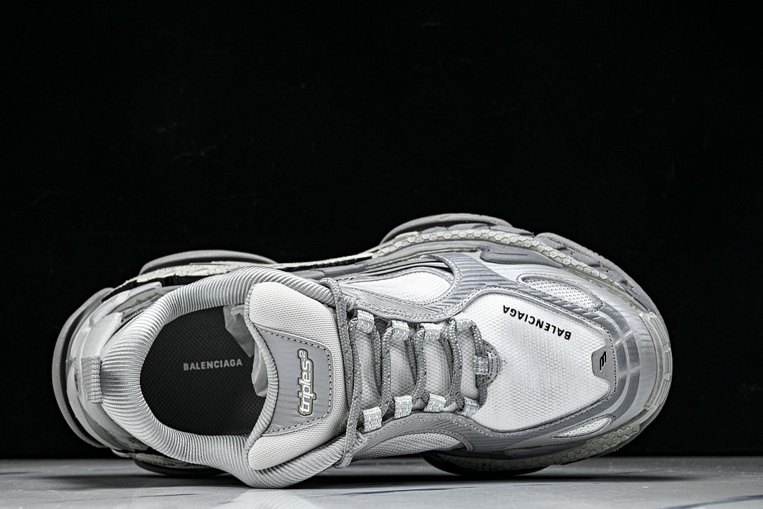 Ba1en*iaga Triple S 2 WTR2G-1800