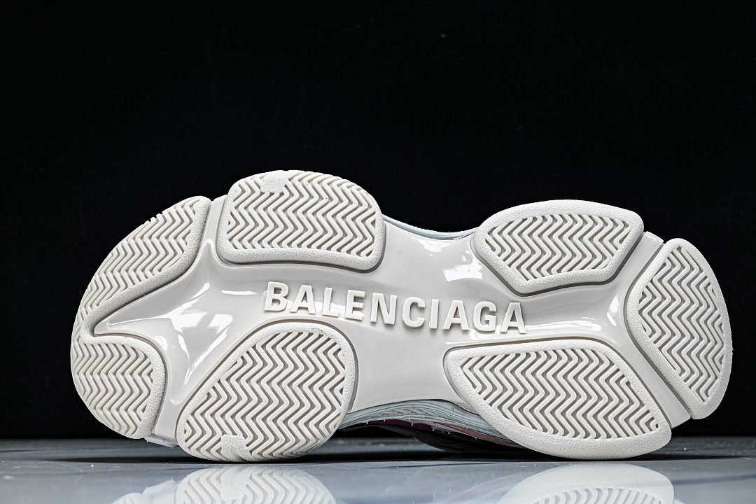 Ba1en*iaga Triple S 2 WTR2G-6800