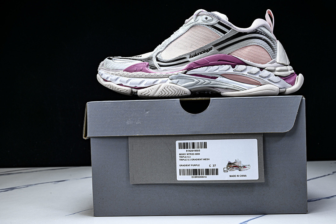 Ba1en*iaga Triple S 2 WTR2G-6800