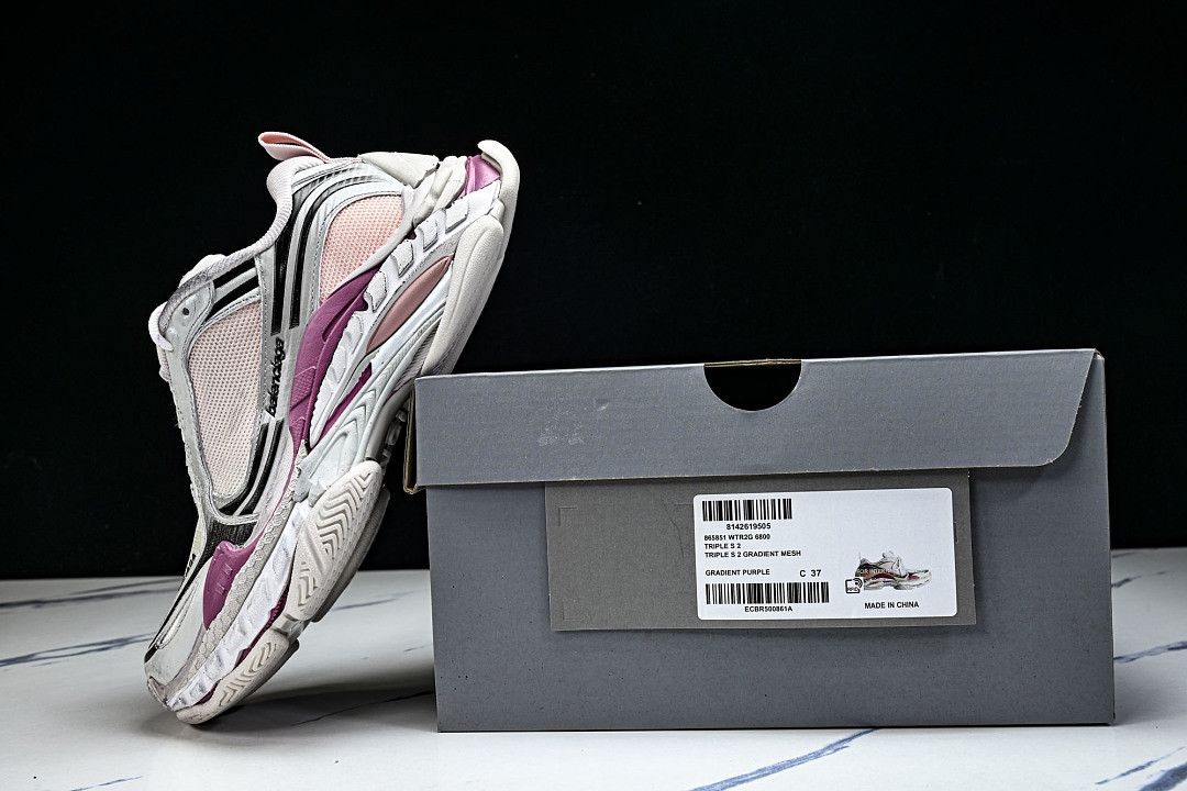 Ba1en*iaga Triple S 2 WTR2G-6800