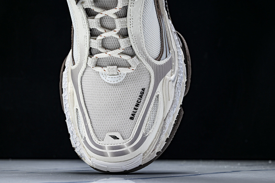 Ba1en*iaga Triple S 2 WTRS2-2290