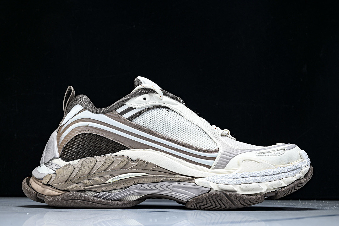 Ba1en*iaga Triple S 2 WTRS2-2290