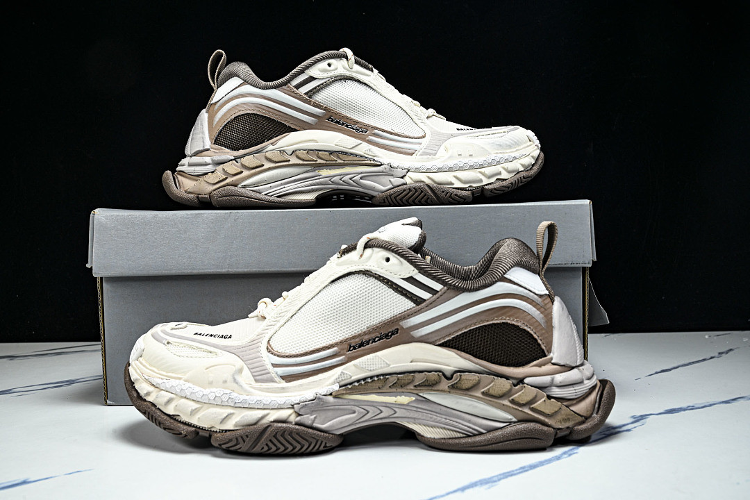 Ba1en*iaga Triple S 2 WTRS2-2290