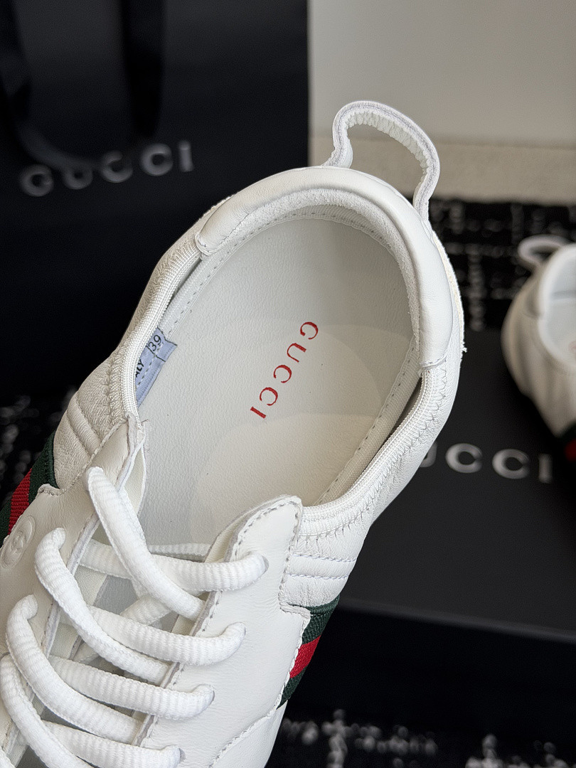 GC Sneakers