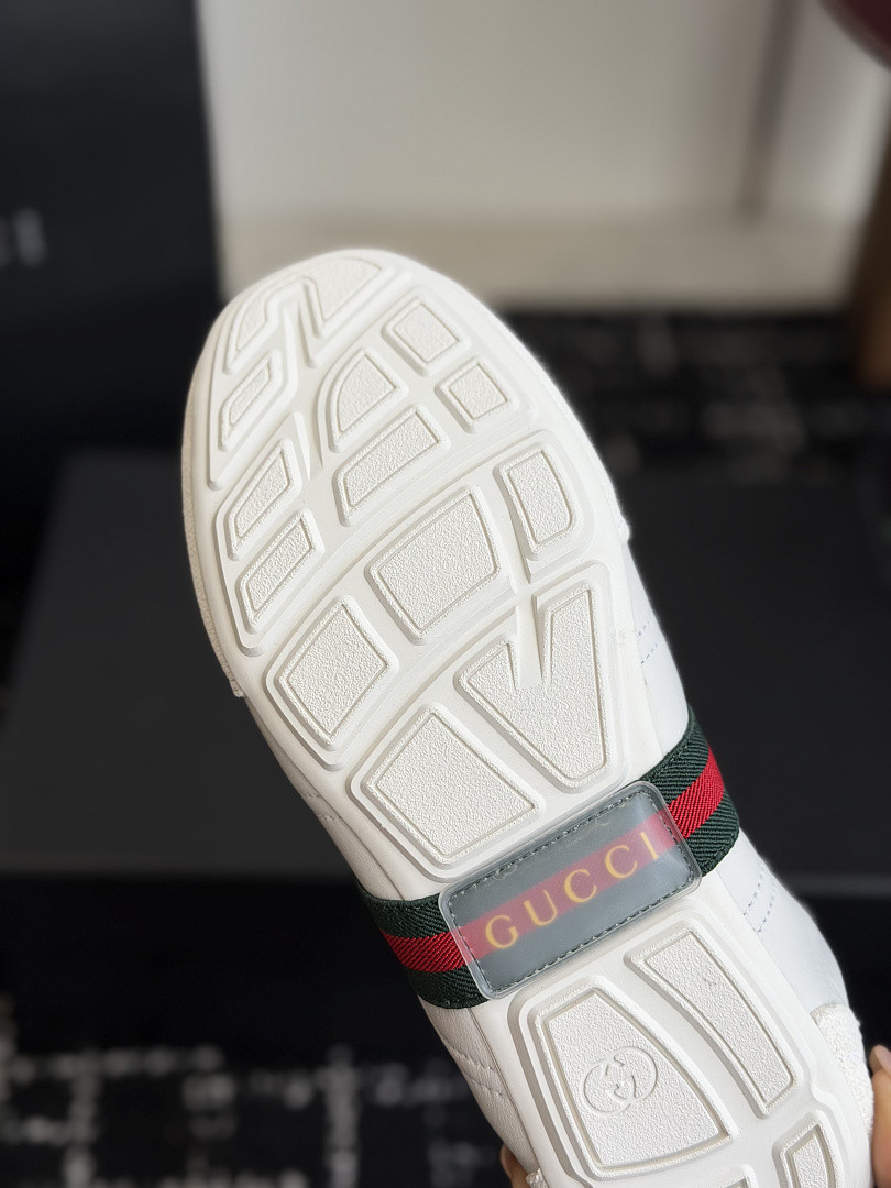 GC Sneakers