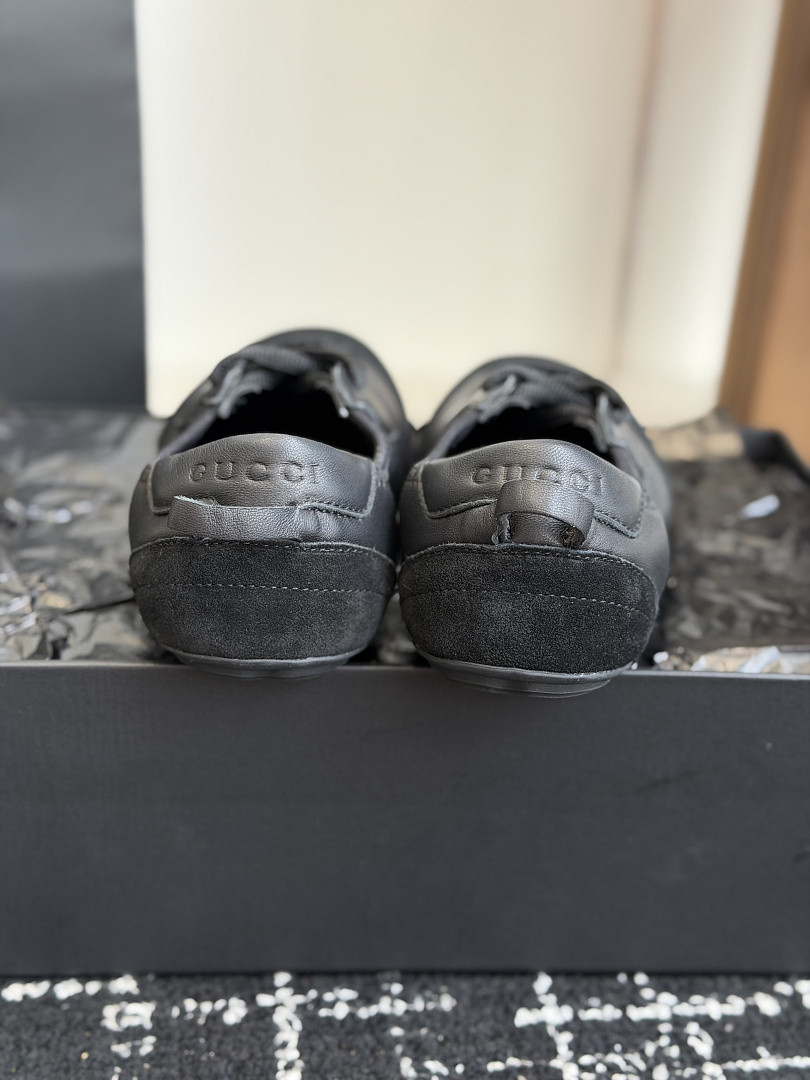 GC Sneakers