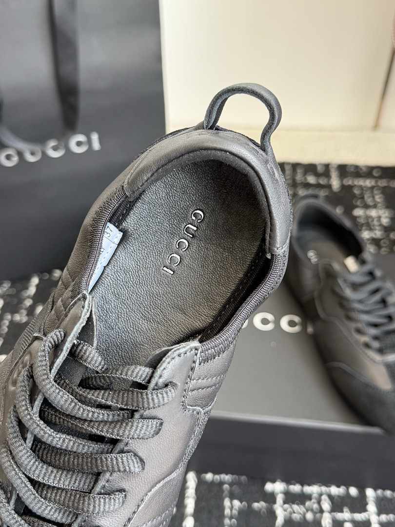 GC Sneakers