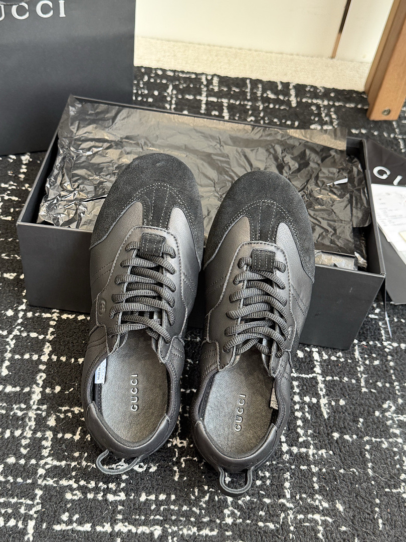 GC Sneakers