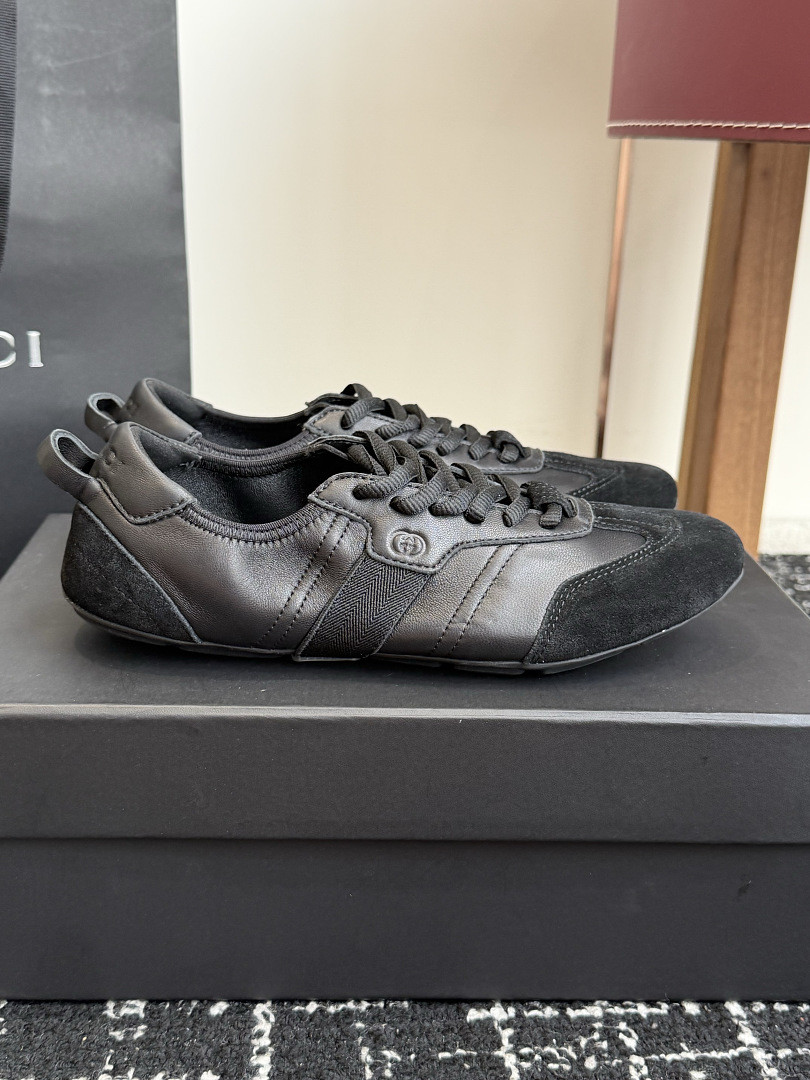 GC Sneakers