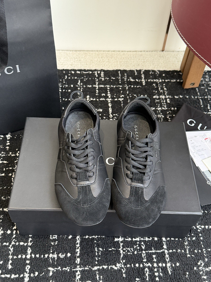 GC Sneakers