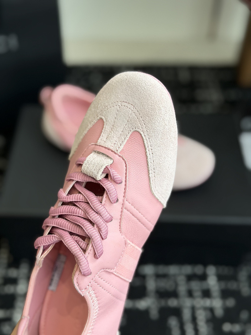 GC Sneakers