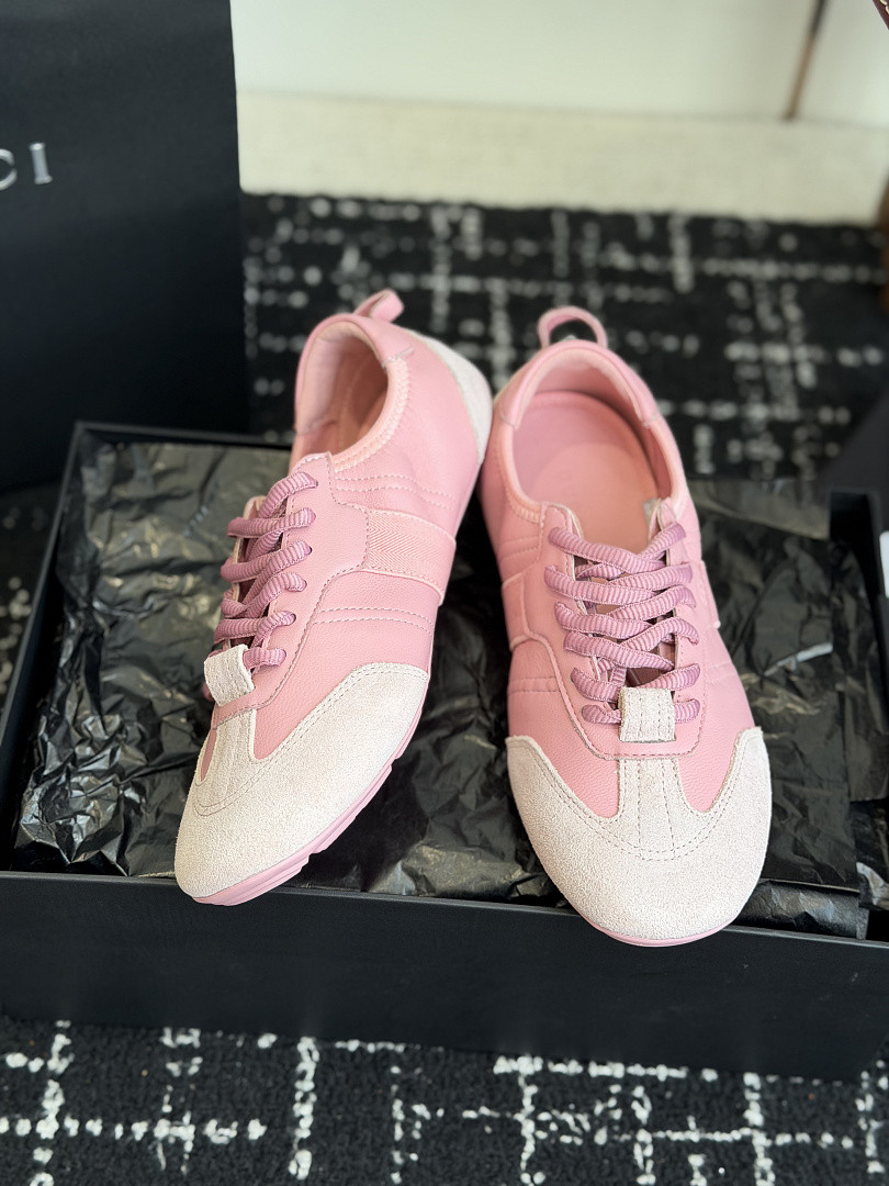 GC Sneakers