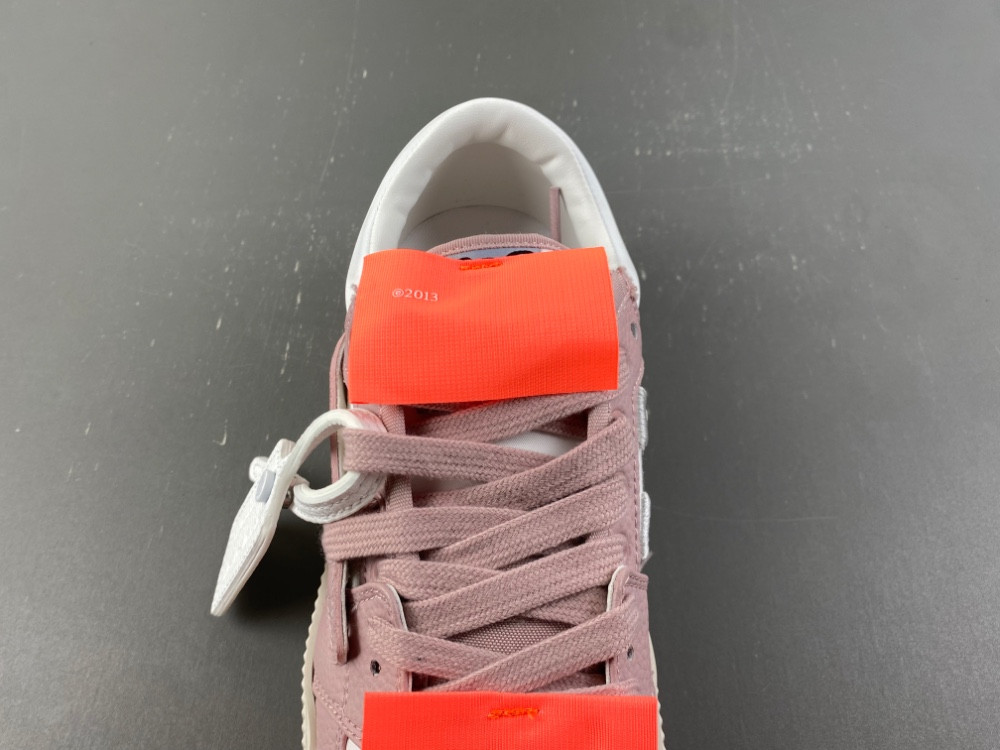 OFF-WHITE Virgil Abloh Vulc Low Top
