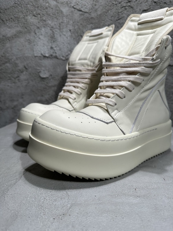 RO Sneakers