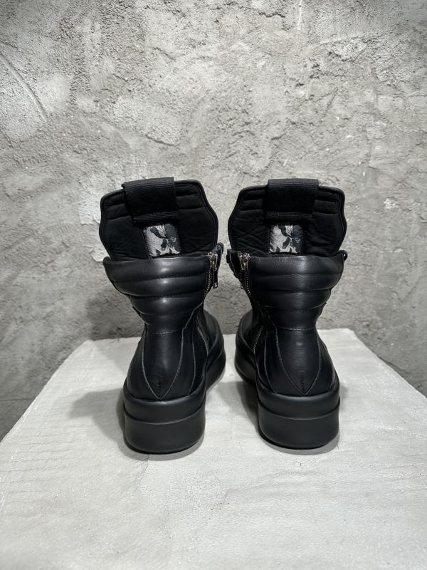 RO Sneakers