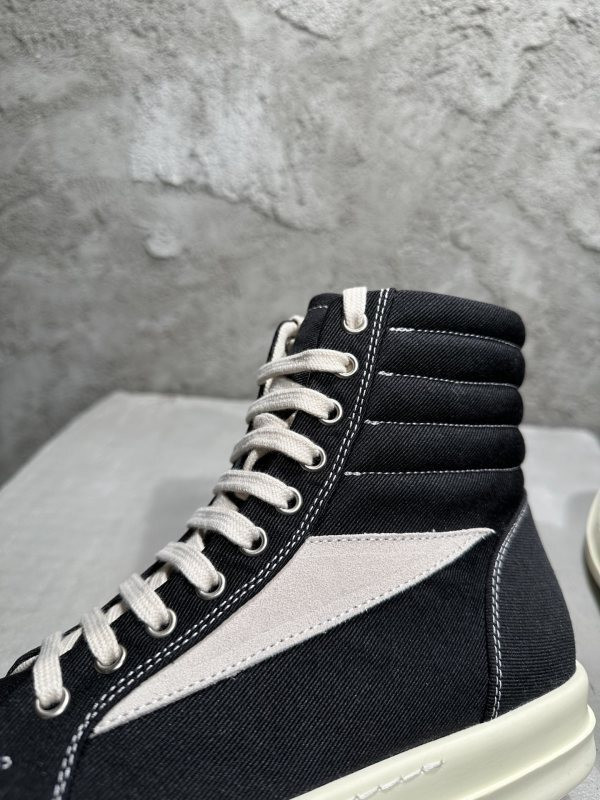 RO Sneakers
