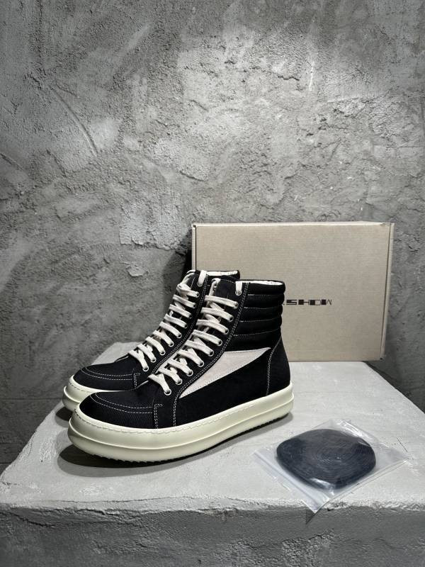 RO Sneakers