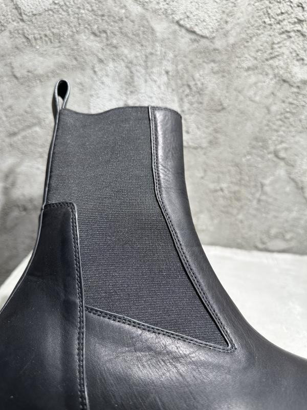 RO Sneakers