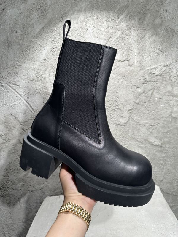 RO Sneakers