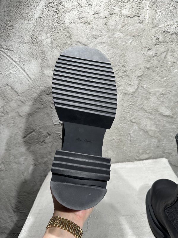 RO Sneakers