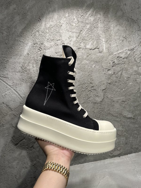 RO Sneakers