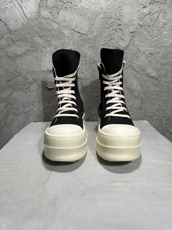 RO Sneakers