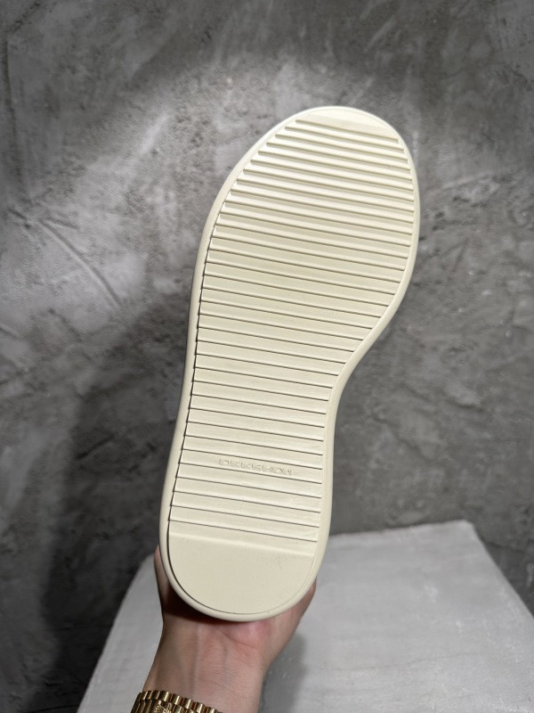 RO Sneakers