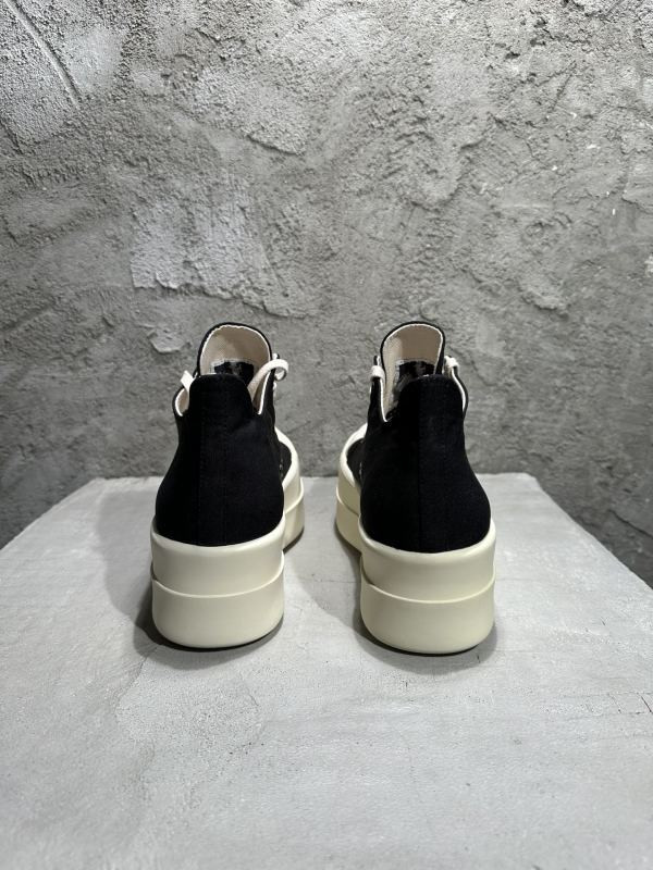 RO Sneakers