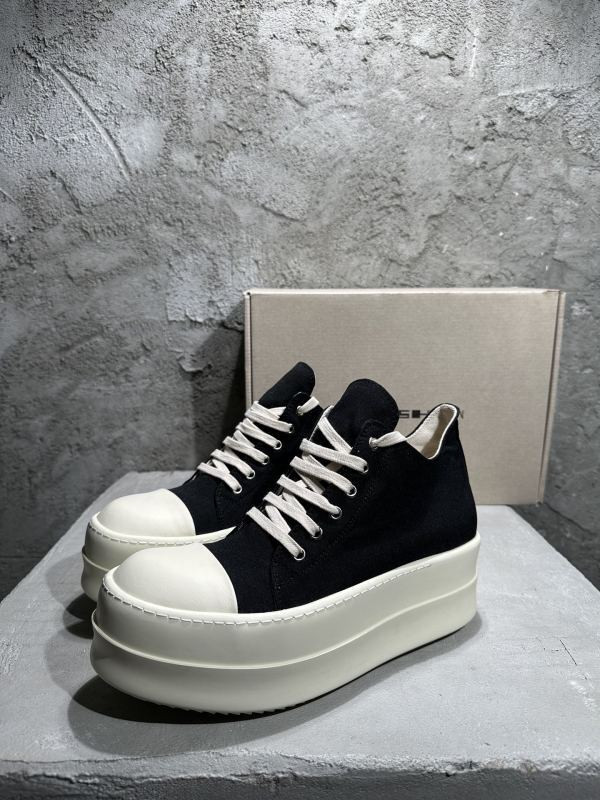 RO Sneakers