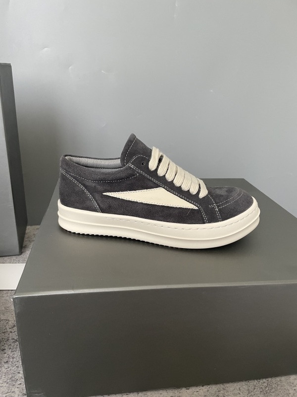 RO Sneakers