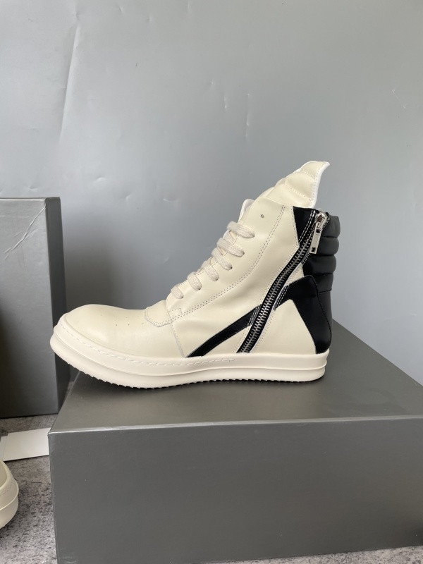 RO Sneakers