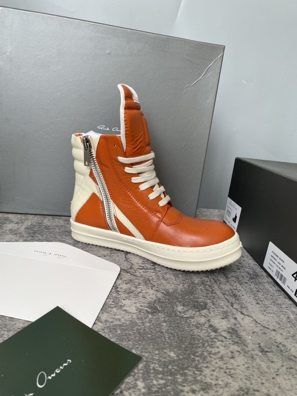 RO Sneakers