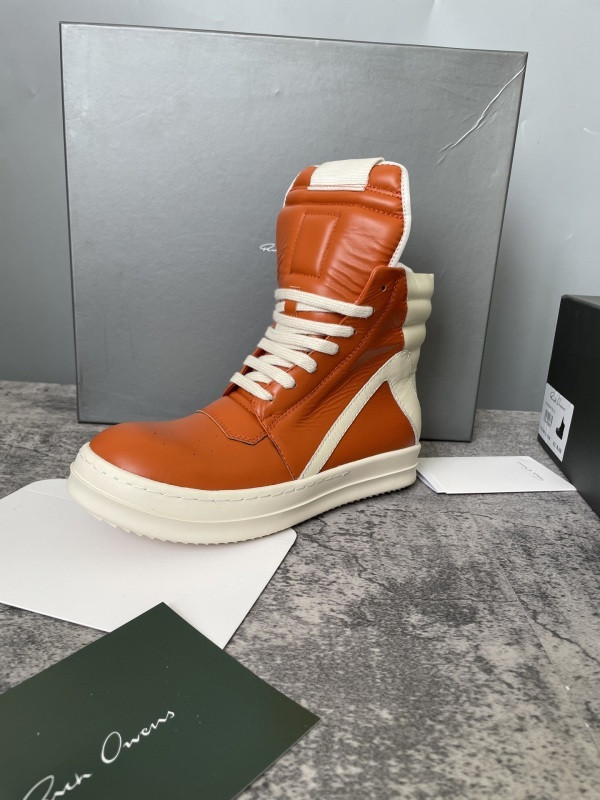 RO Sneakers