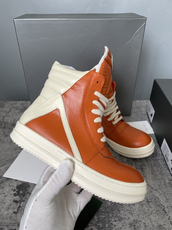 RO Sneakers