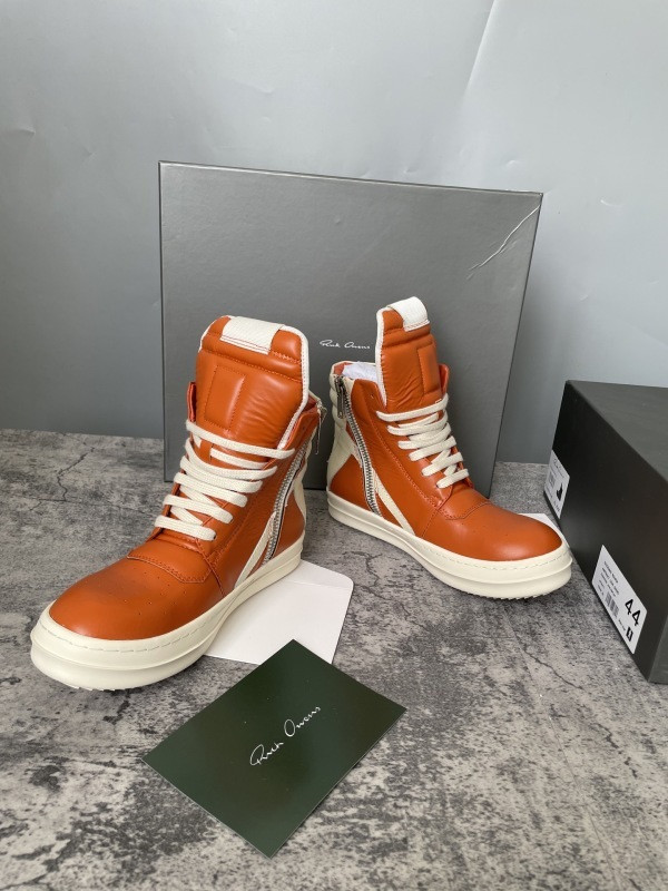 RO Sneakers