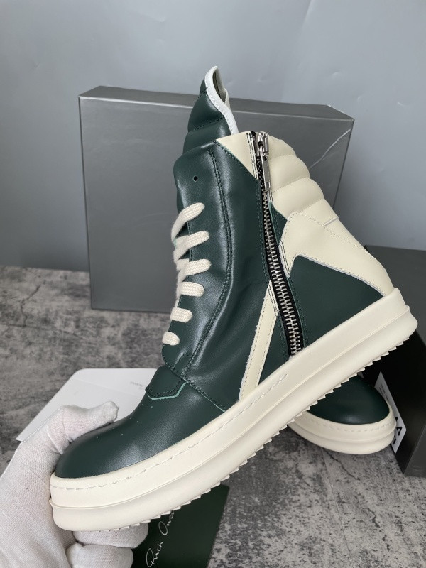 RO Sneakers