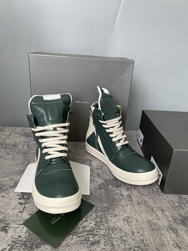 RO Sneakers