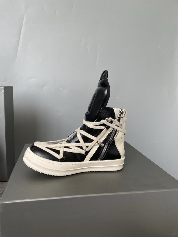 RO Sneakers