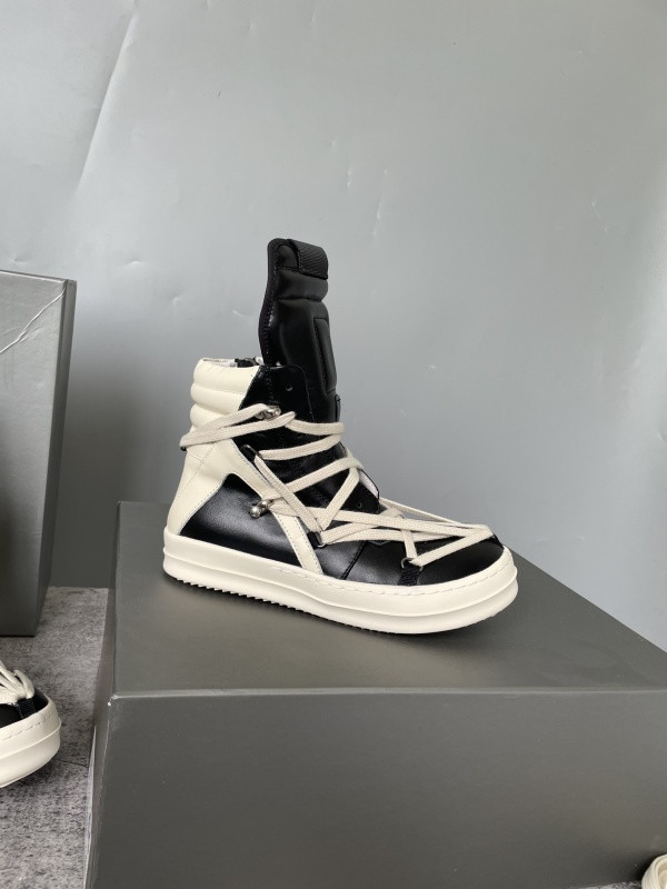 RO Sneakers