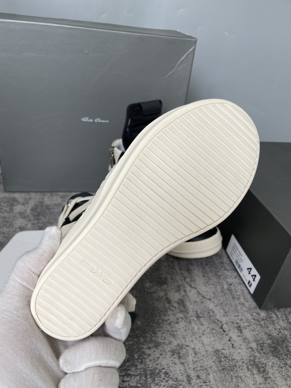 RO Sneakers