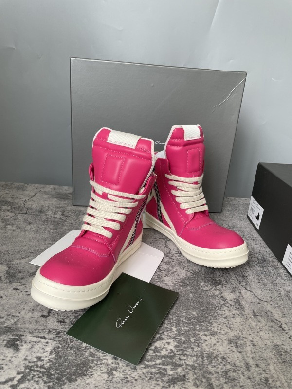 RO Sneakers