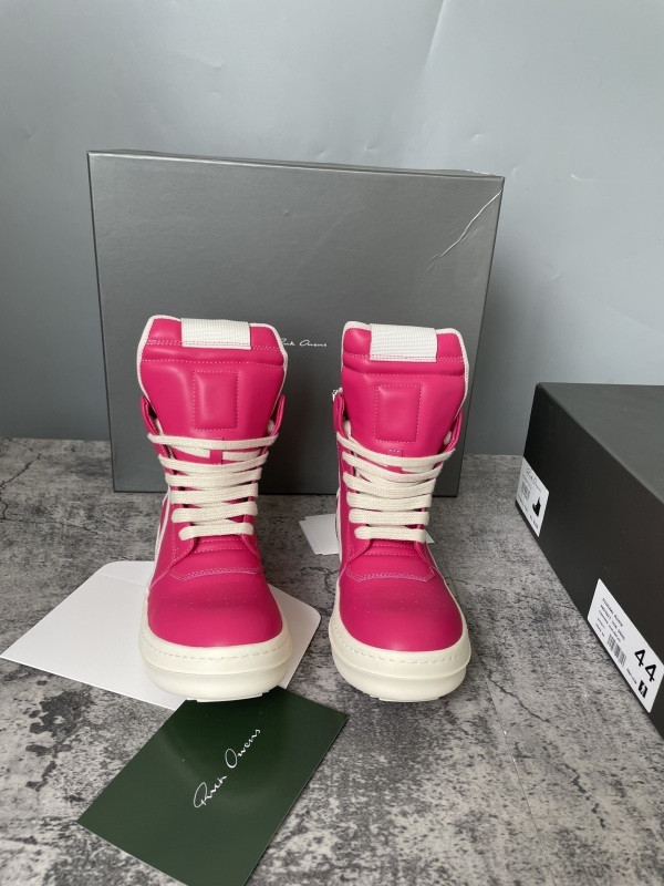 RO Sneakers