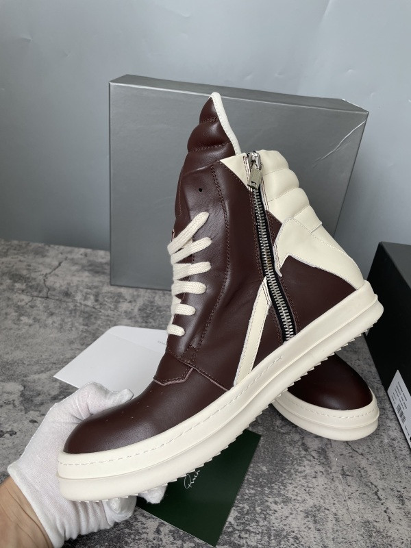RO Sneakers